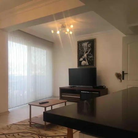 Red, Sea View Flat * مرمريس